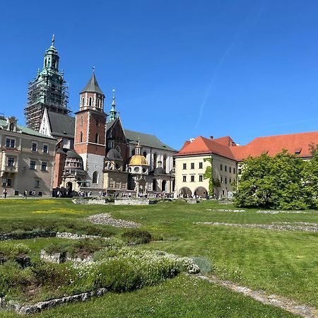 Charm & Comfort Renovated Gem In Old Town Sarego Apt B Krakow Exterior photo