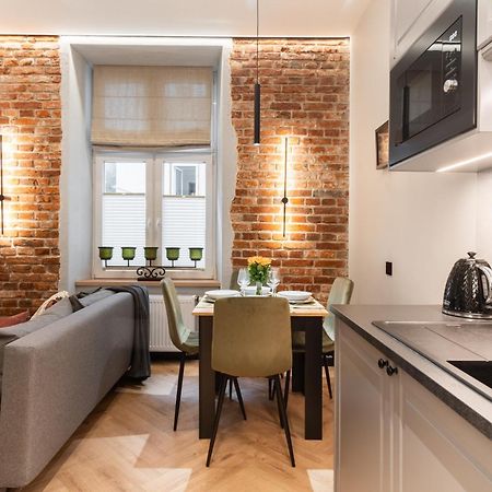 Charm & Comfort Renovated Gem In Old Town Sarego Apt B Krakow Exterior photo