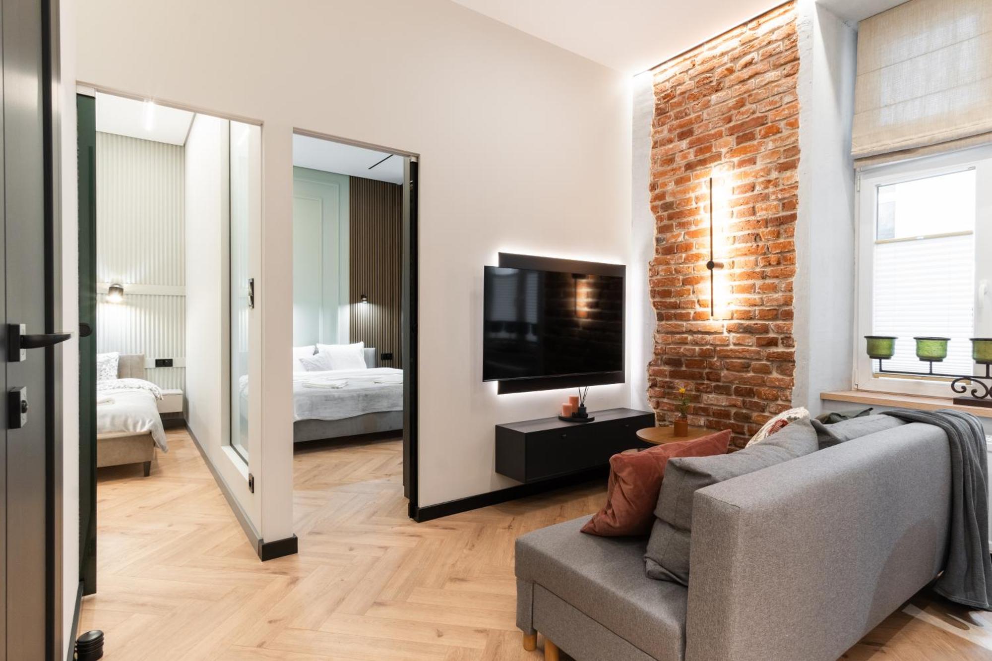 Charm & Comfort Renovated Gem In Old Town Sarego Apt B Krakow Exterior photo